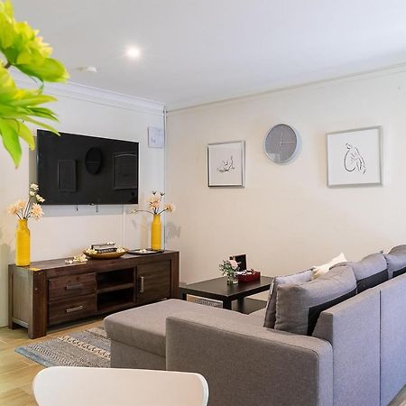 Lotus Stay Manly - Apartment 31F Sidney Dış mekan fotoğraf